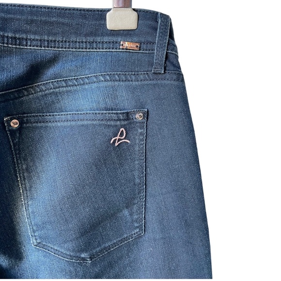 DL1961 Emma Leggings Dark Wash Skinny Jeans Size 30 Premium Denim Jegging - Picture 9 of 10